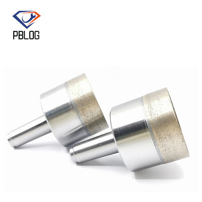 PBLOG Các hạt kim cương kết hợp thành một khoan thủy tinh