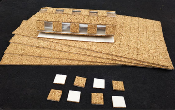 Quảng trường Self Stick Cork Pads Self Adhesive bền với kết thúc mịn