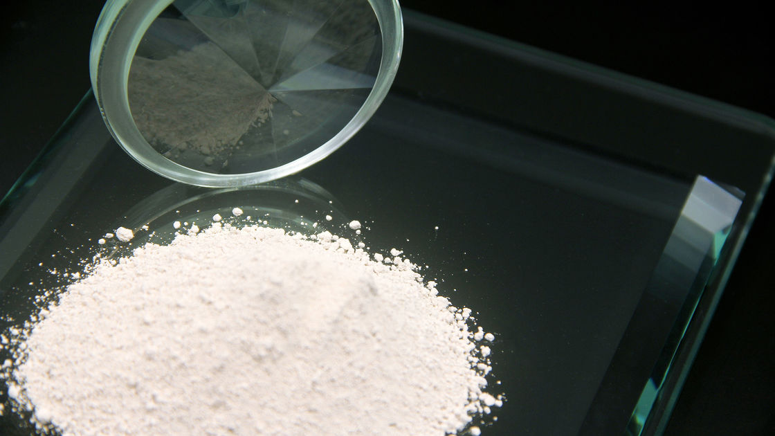 Thủy tinh Cerium Oxide Powder Thủy tinh đất hiếm Bột màu trắng ODM