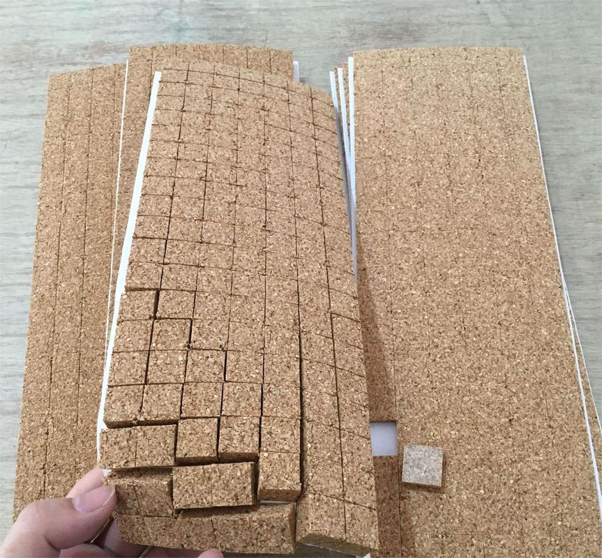 Bảo vệ bề mặt đồ nội thất bằng đệm ga tự dán